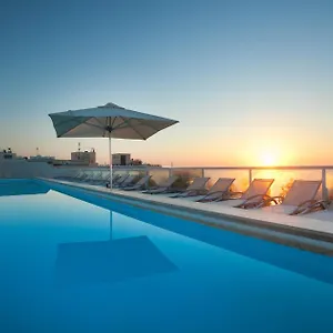 The George, Urban Boutique **** Saint Julian's